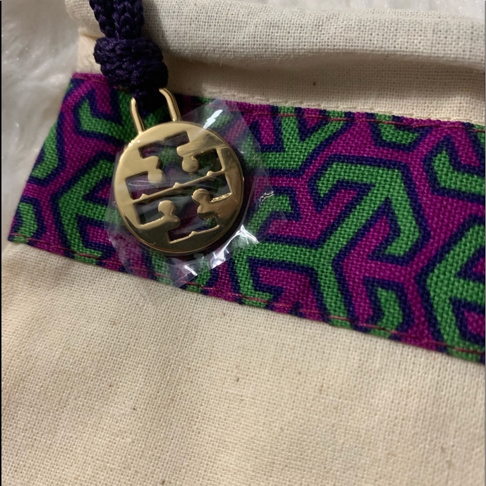 B1G1 Tory Burch box/ bag